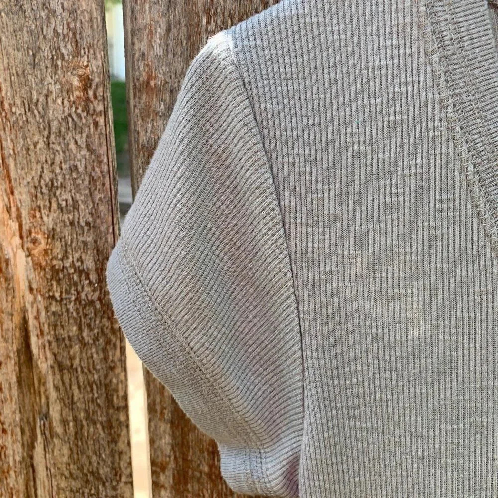Planet Gold short sleeve fitted long sweater type